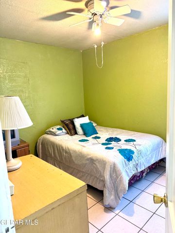 7800 HERMOSILLO Drive, El Paso, TX 79915