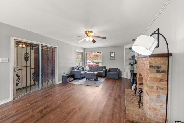 910 W Vance St, Tyler, TX 75702