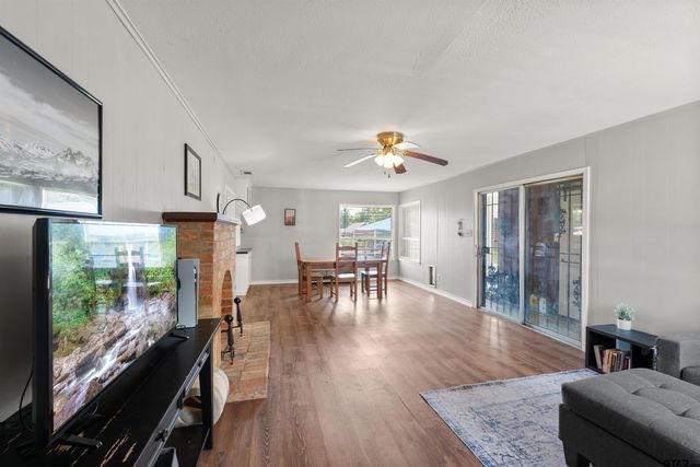 910 W Vance St, Tyler, TX 75702