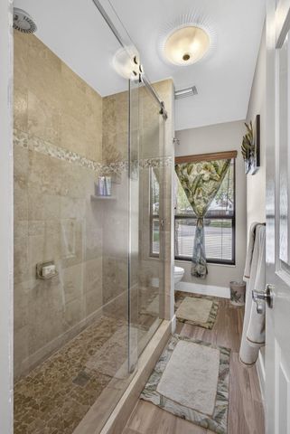 9 Kintyre Road, Palm Beach Gardens, FL 33418