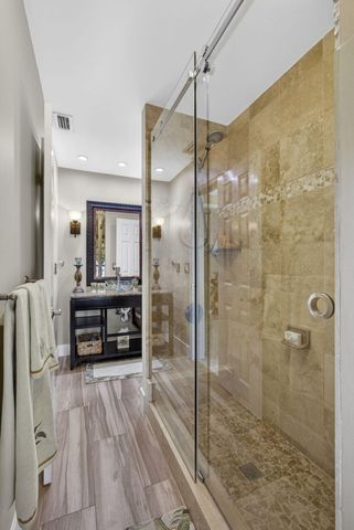 9 Kintyre Road, Palm Beach Gardens, FL 33418