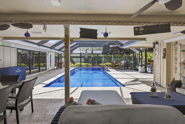 9 Kintyre Road, Palm Beach Gardens, FL 33418