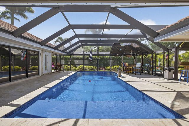 9 Kintyre Road, Palm Beach Gardens, FL 33418