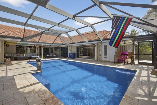 9 Kintyre Road, Palm Beach Gardens, FL 33418