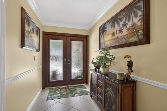 9 Kintyre Road, Palm Beach Gardens, FL 33418