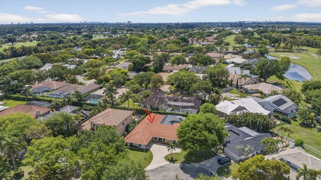 9 Kintyre Road, Palm Beach Gardens, FL 33418