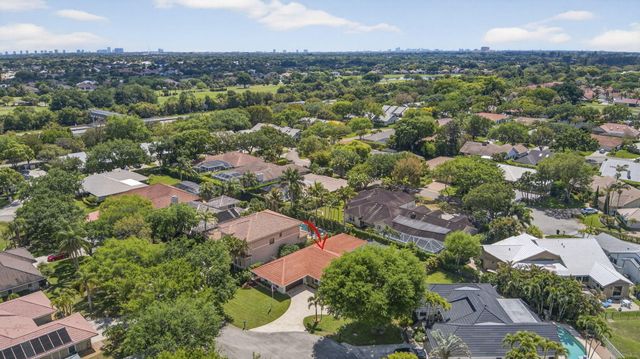 9 Kintyre Road, Palm Beach Gardens, FL 33418