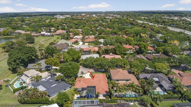 9 Kintyre Road, Palm Beach Gardens, FL 33418