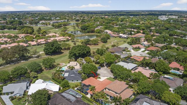 9 Kintyre Road, Palm Beach Gardens, FL 33418