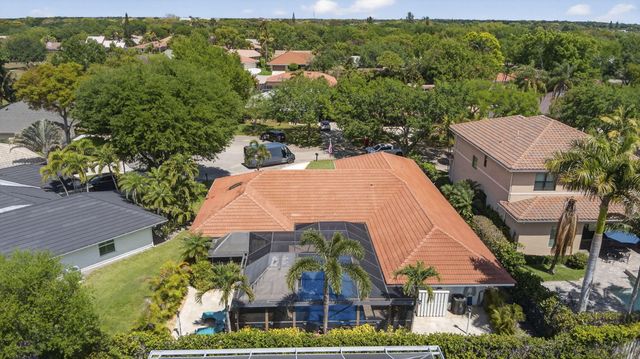 9 Kintyre Road, Palm Beach Gardens, FL 33418