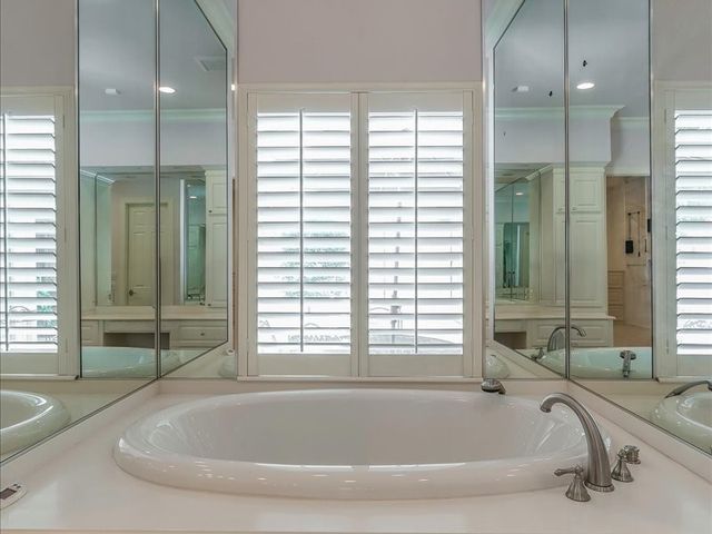 2 Beaux Rivages Drive, Shreveport, LA 71106