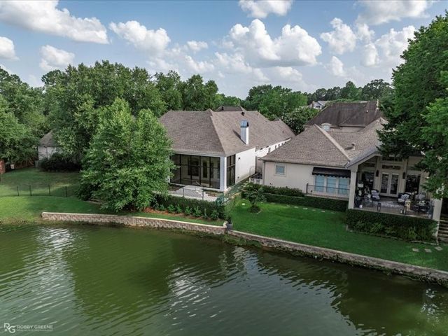 2 Beaux Rivages Drive, Shreveport, LA 71106