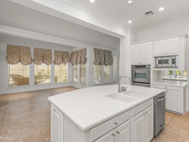 2 Beaux Rivages Drive, Shreveport, LA 71106