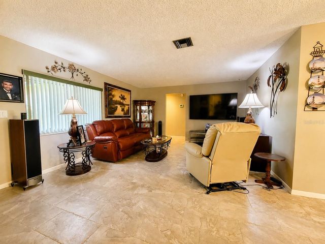 9391 118TH LANE, Seminole, FL 33772