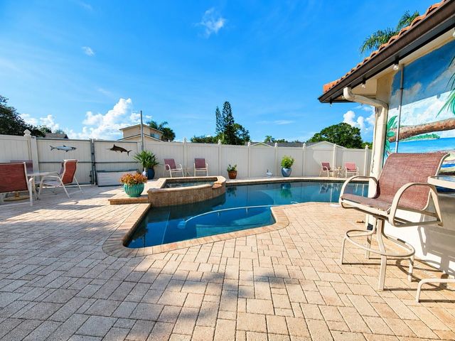 9391 118TH LANE, Seminole, FL 33772