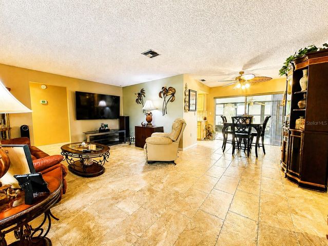 9391 118TH LANE, Seminole, FL 33772