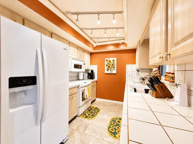 9391 118TH LANE, Seminole, FL 33772