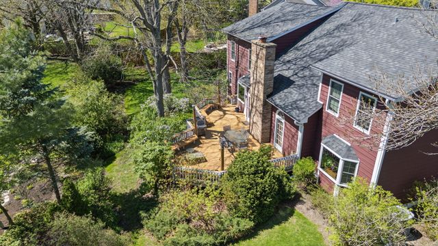 946 Montgomery Court, Naperville, IL 60540