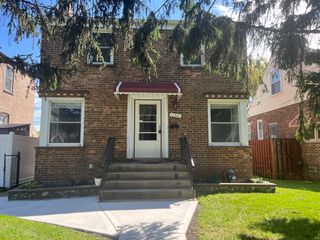 11353 S Ewing Avenue, Chicago, IL 60617