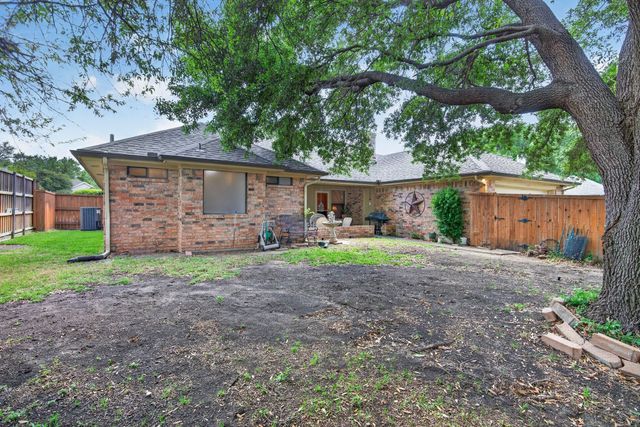 2305 Skiles Drive, Plano, TX 75075