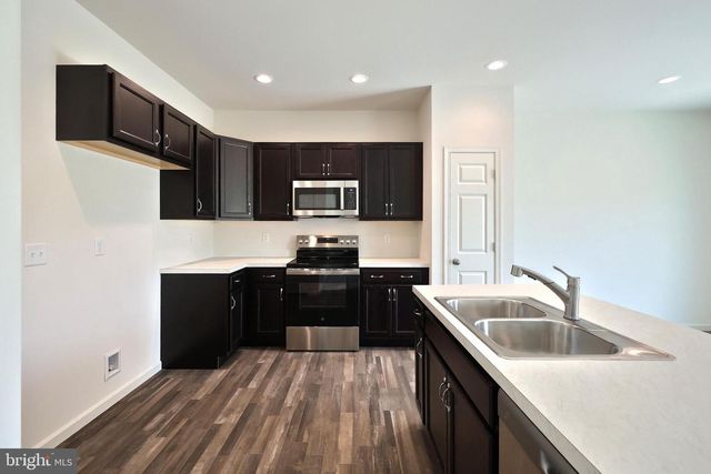 7859 BRIARWOOD DR, Harrisburg, PA 17112