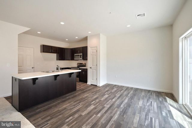 7859 BRIARWOOD DR, Harrisburg, PA 17112