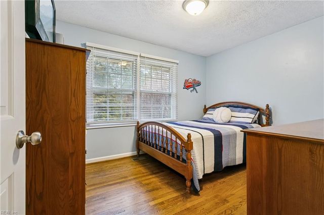 102 Dogwood DR, Williamsburg, VA 23185