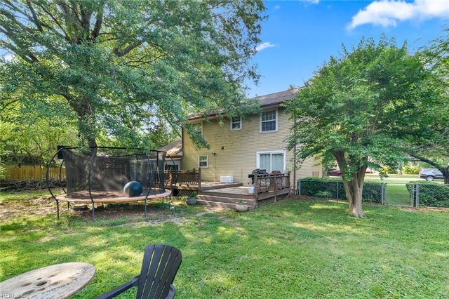 102 Dogwood DR, Williamsburg, VA 23185