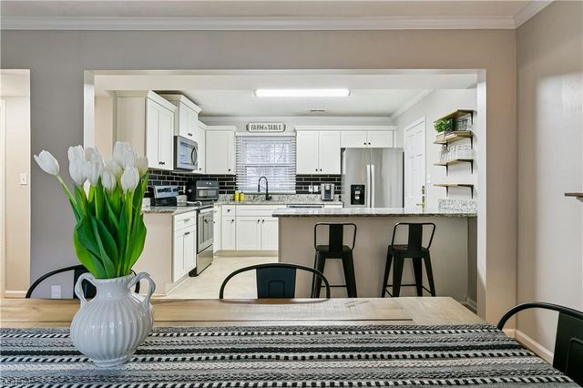 102 Dogwood DR, Williamsburg, VA 23185