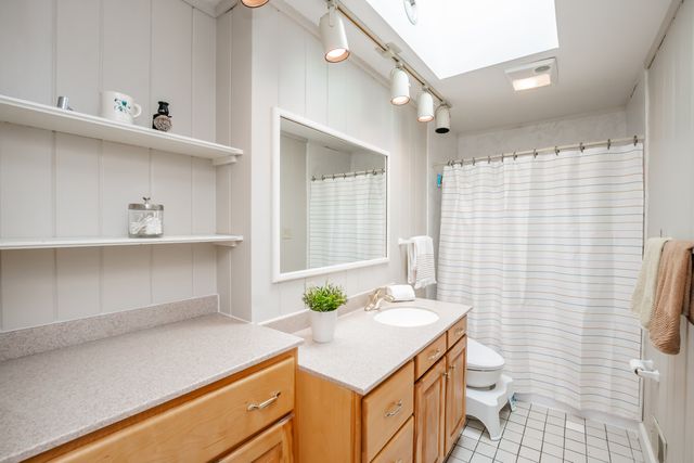 9S771 Brookbank Road, Willowbrook, IL 60527