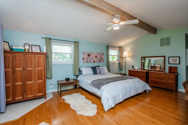 9S771 Brookbank Road, Willowbrook, IL 60527