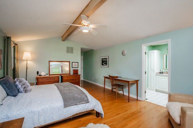 9S771 Brookbank Road, Willowbrook, IL 60527