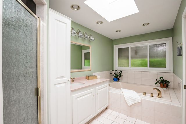 9S771 Brookbank Road, Willowbrook, IL 60527