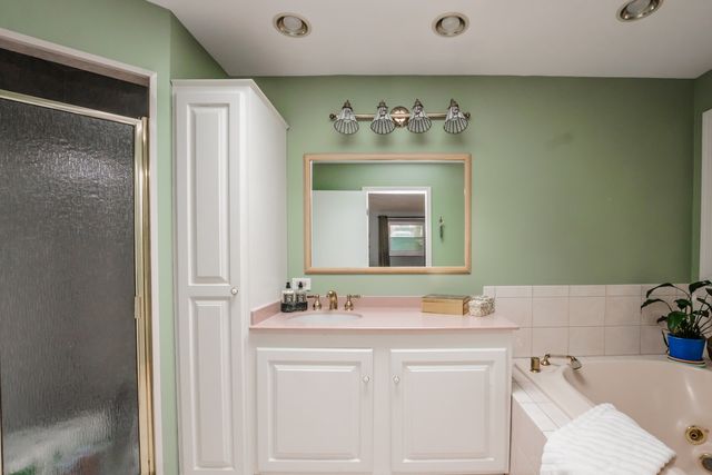 9S771 Brookbank Road, Willowbrook, IL 60527