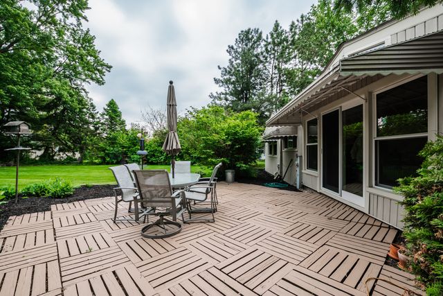 9S771 Brookbank Road, Willowbrook, IL 60527