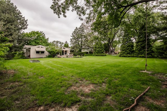 9S771 Brookbank Road, Willowbrook, IL 60527