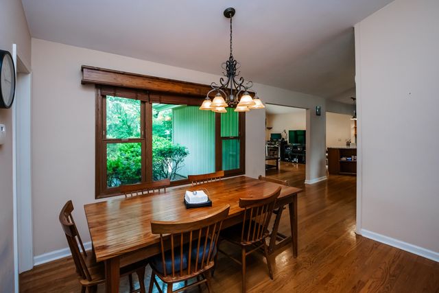 9S771 Brookbank Road, Willowbrook, IL 60527