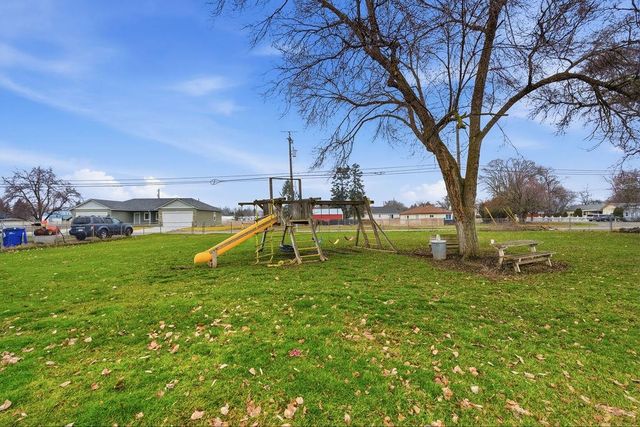 4316 N Evergreen Rd, Spokane, WA 99216