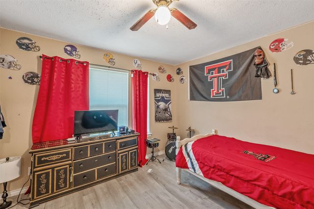 661 Balmorea Drive, Bullard, TX 75757