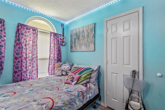 661 Balmorea Drive, Bullard, TX 75757