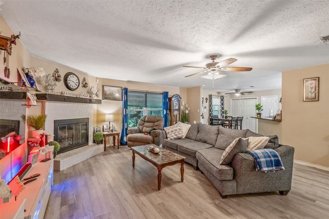 661 Balmorea Drive, Bullard, TX 75757