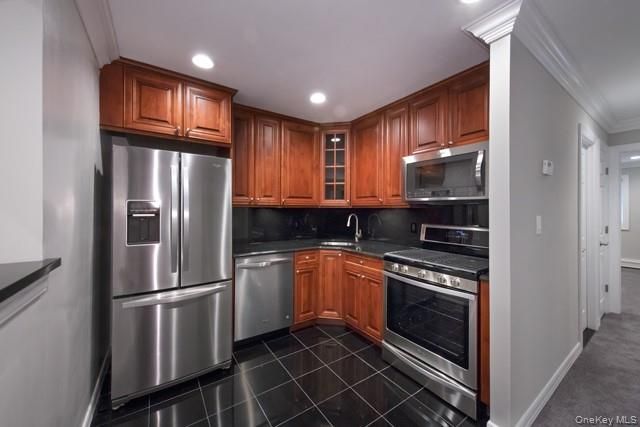 10 Joyner Place 1002A, Coram, NY 11727