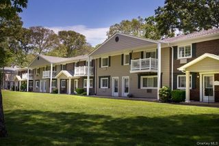 10 Joyner Place 1002A, Coram, NY 11727