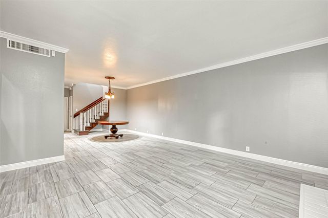 11733 Lakeside Place Drive, Houston, TX 77077