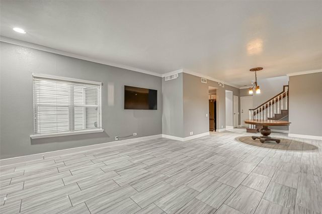 11733 Lakeside Place Drive, Houston, TX 77077