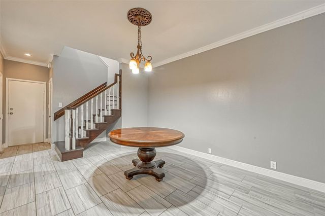 11733 Lakeside Place Drive, Houston, TX 77077