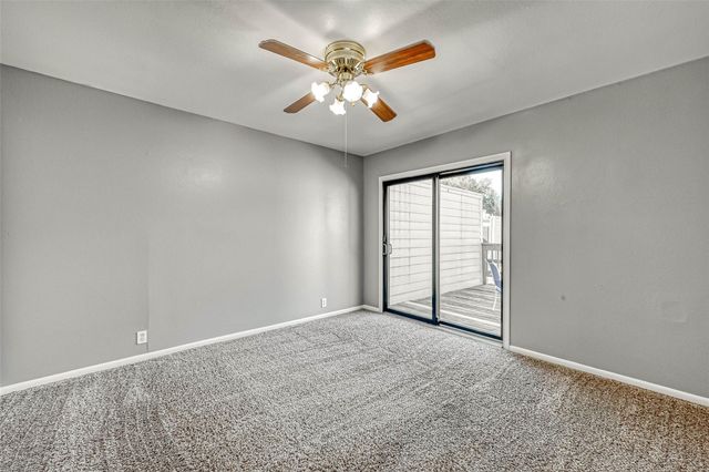 11733 Lakeside Place Drive, Houston, TX 77077