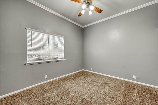 11733 Lakeside Place Drive, Houston, TX 77077