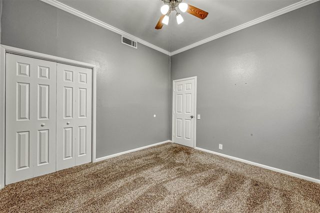 11733 Lakeside Place Drive, Houston, TX 77077