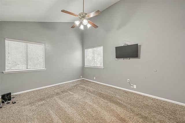 11733 Lakeside Place Drive, Houston, TX 77077